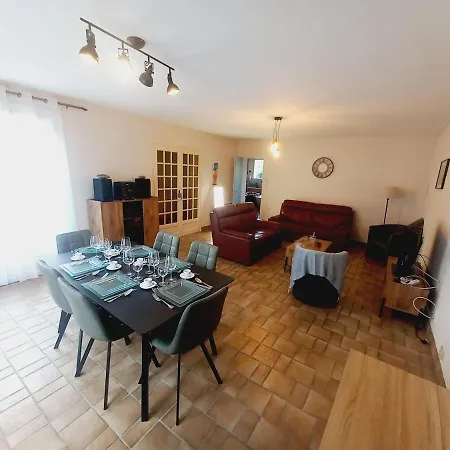 Maison Entiere Spatieuse Et Au Calme 6 Couchages Holiday home L'Herbergement