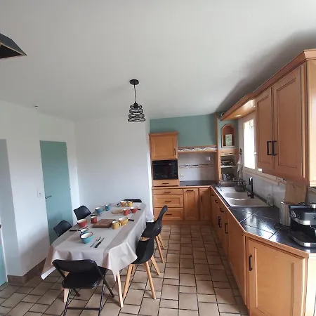 Holiday home Maison Entiere Spatieuse Et Au Calme 6 Couchages *