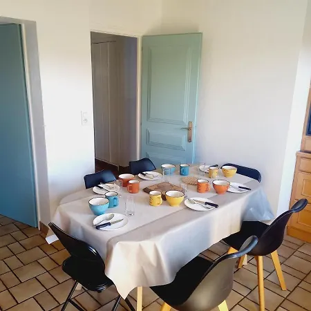 Maison Entiere Spatieuse Et Au Calme 6 Couchages