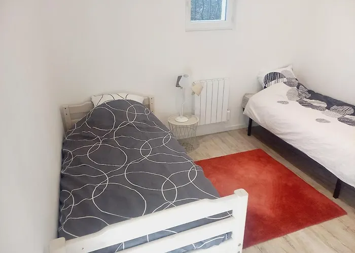 Maison Entiere Spatieuse Et Au Calme 6 Couchages *