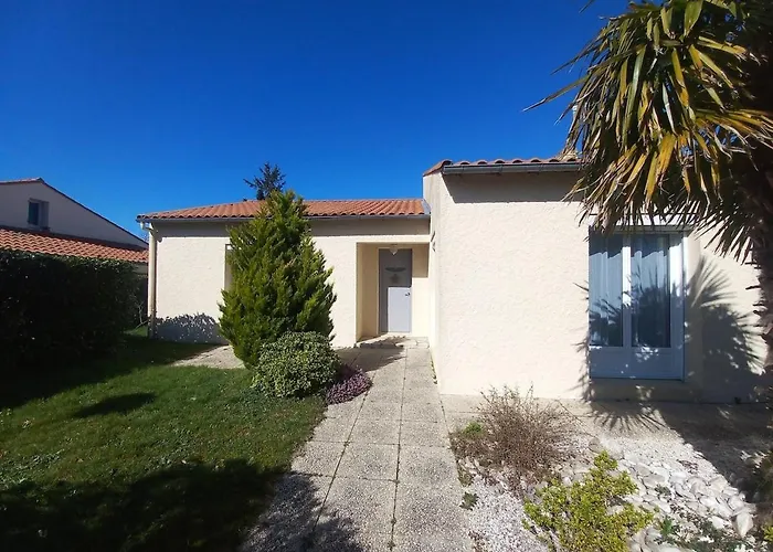 Maison Entiere Spatieuse Et Au Calme 6 Couchages בית נופש *