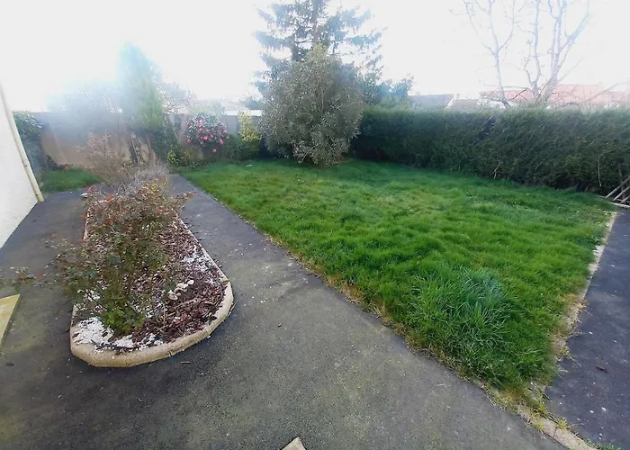 Maison Entiere Spatieuse Et Au Calme 6 Couchages *